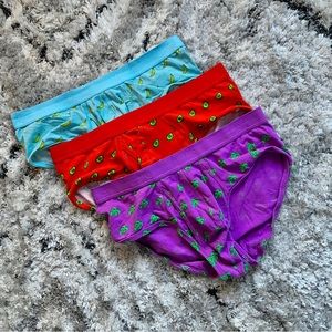 3 MeUndies Briefs